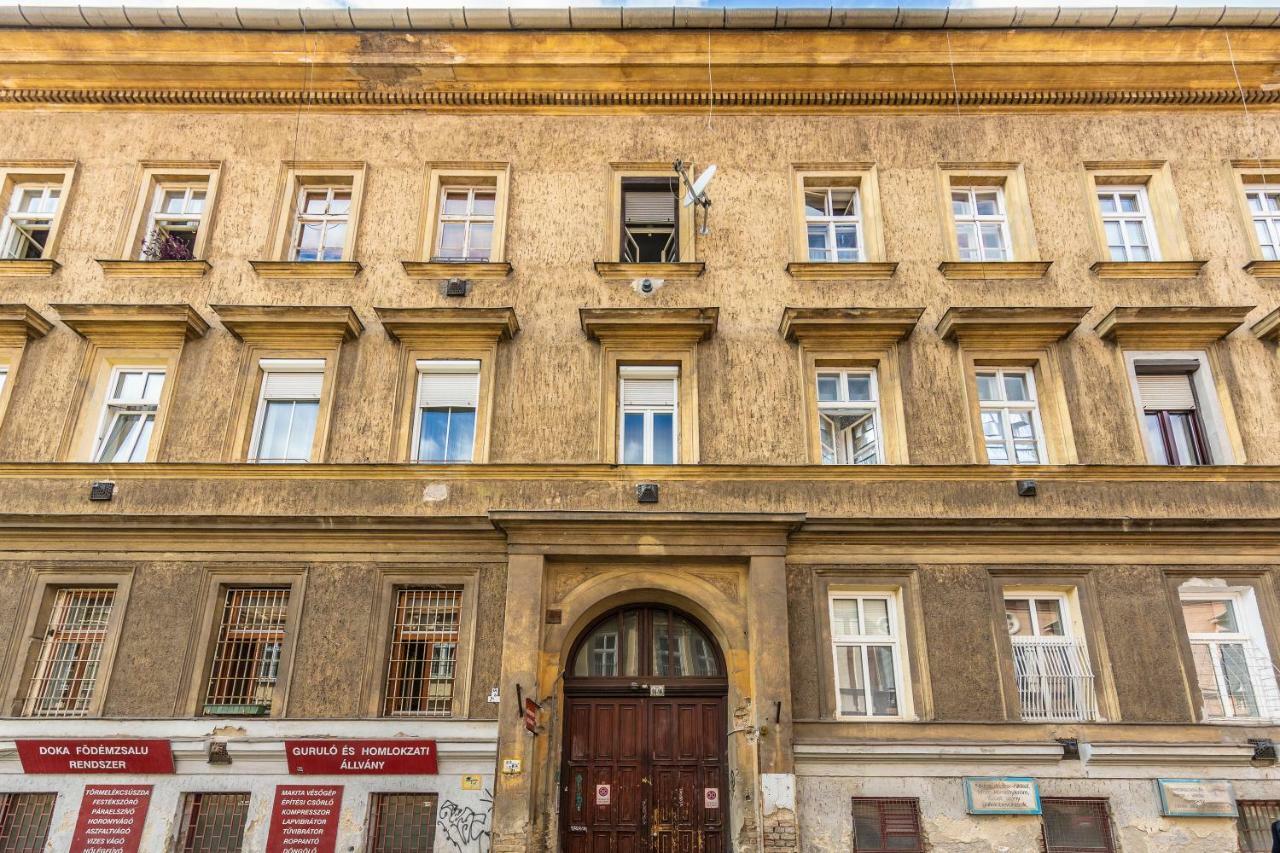 French Touch Apartment With Free Parking Budapeste Exterior foto