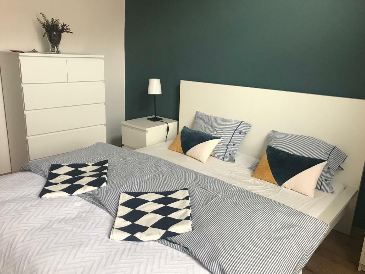 French Touch Apartment With Free Parking Budapeste Exterior foto
