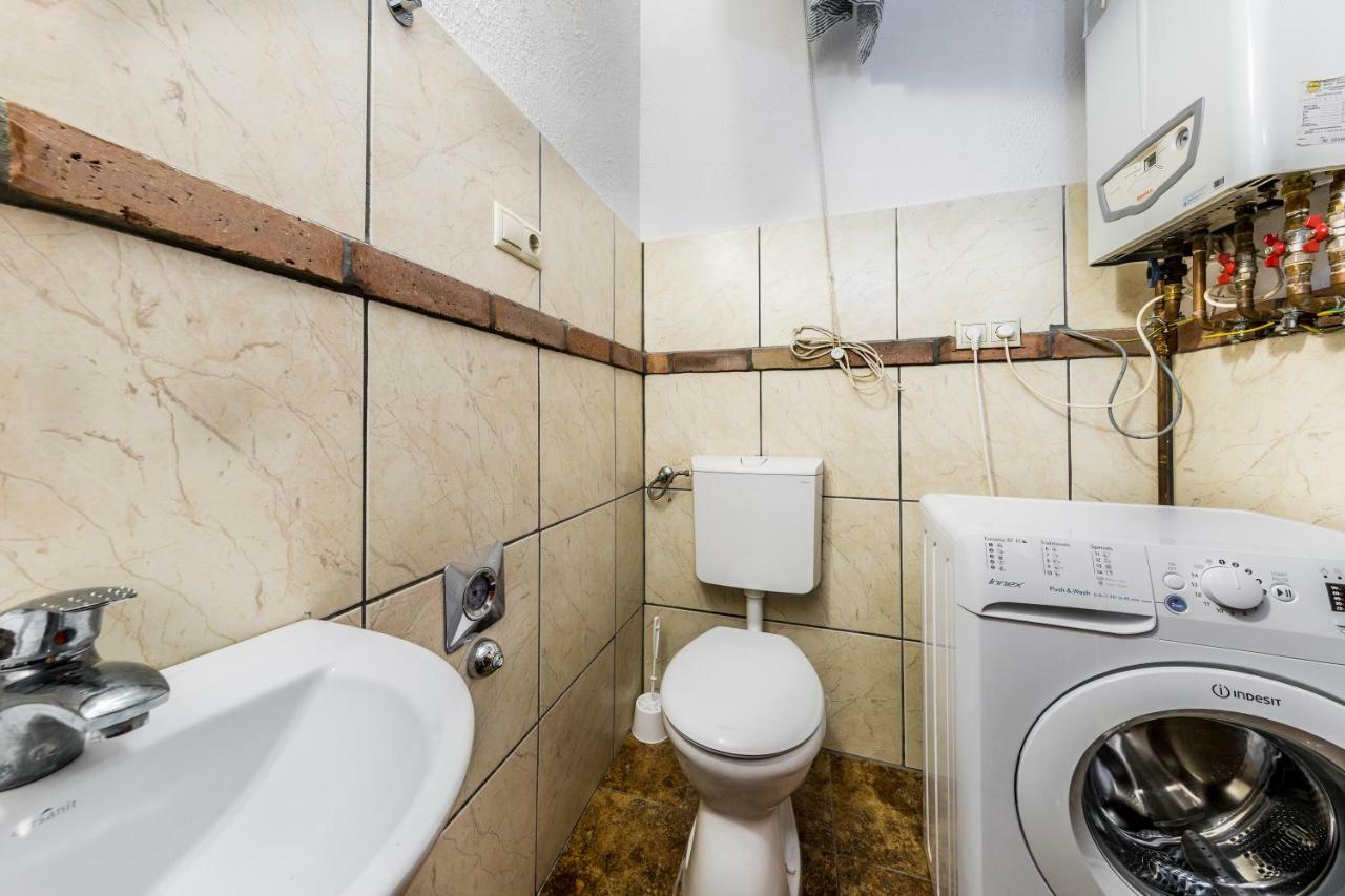 French Touch Apartment With Free Parking Budapeste Exterior foto
