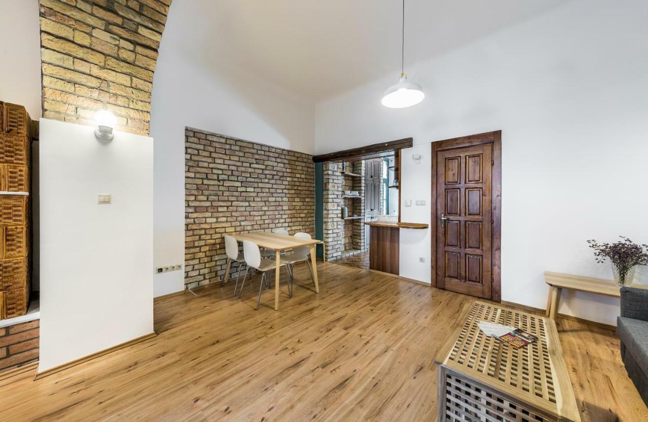 French Touch Apartment With Free Parking Budapeste Exterior foto